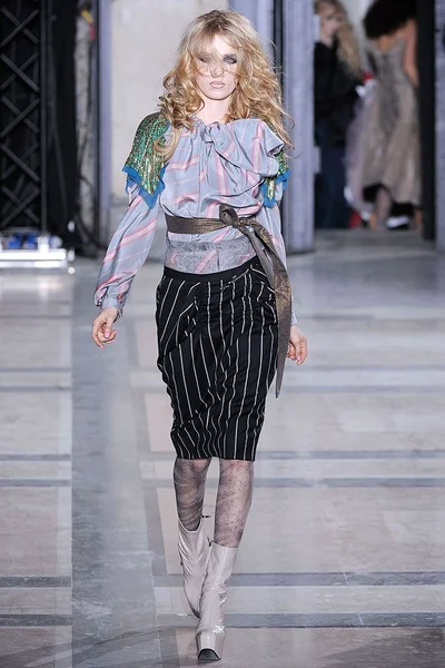Look 53